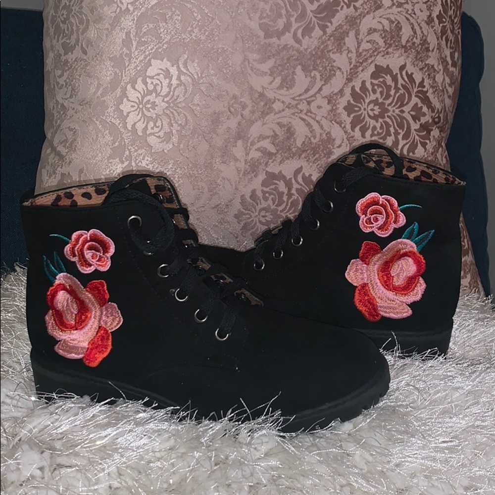 Steve Madden Mozee Booties